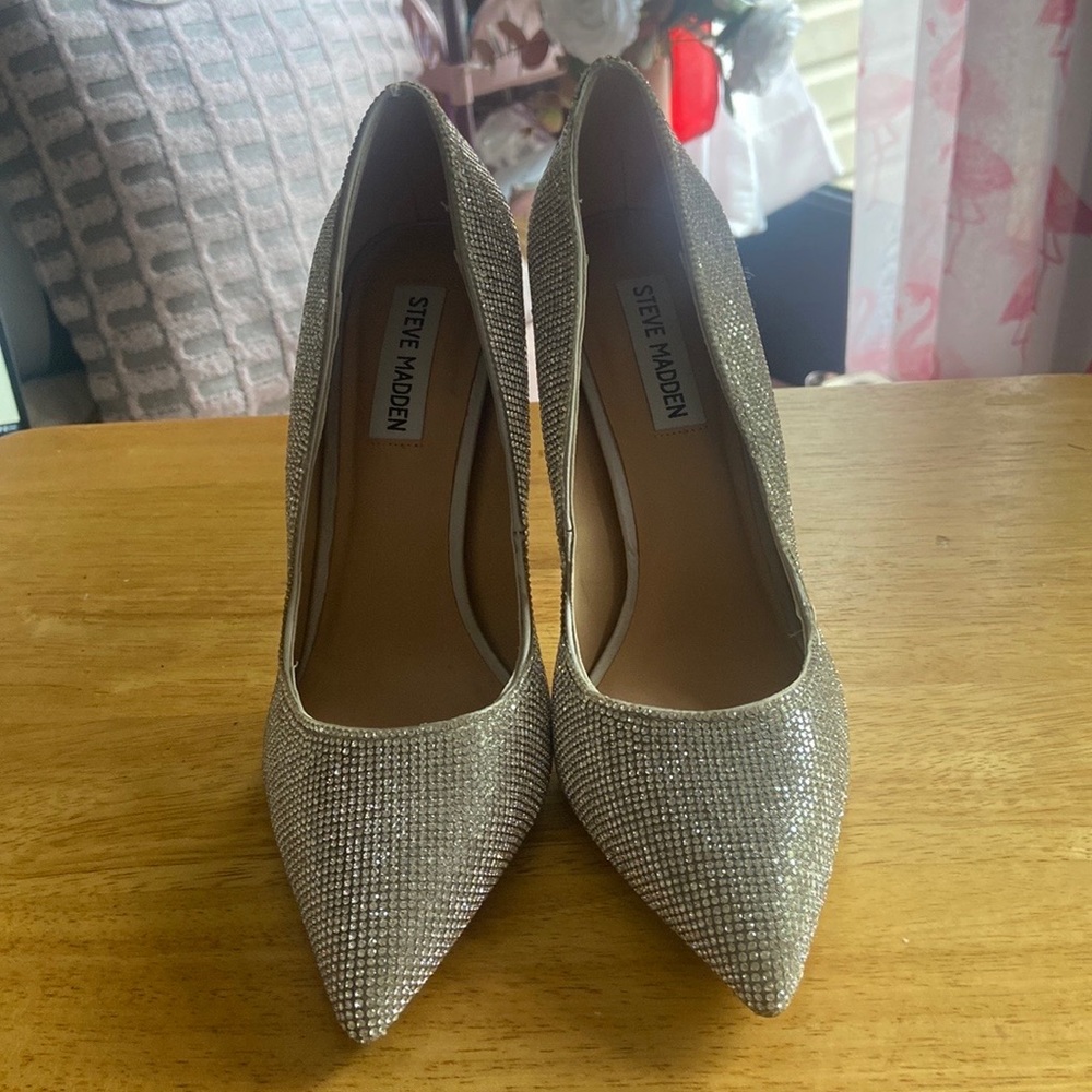 Crystal Steve Madden pumps